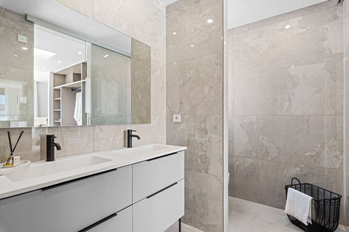 LUXURY VILLA FOR SALE IN POLOP 3 BEDROOMS, 3 BATHROOMS AND PRIVATE POOL