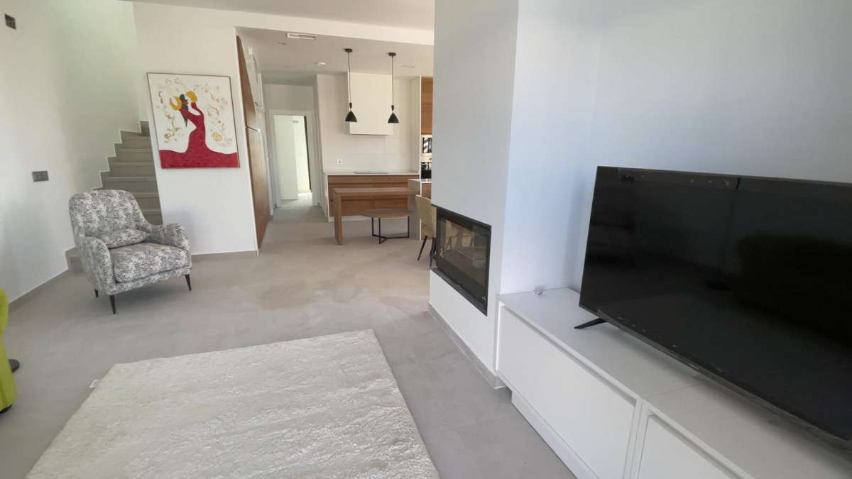 HOUSE FOR SALE, DAYA NUEVA