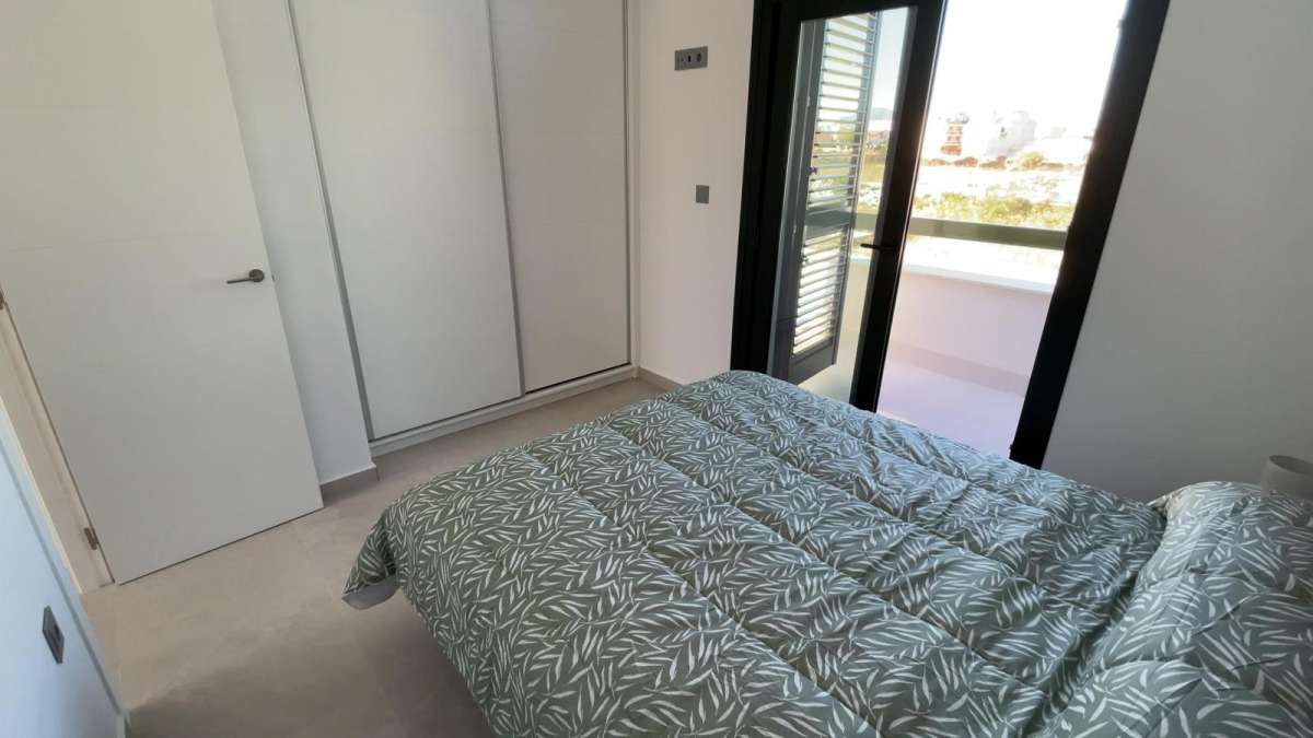 HOUSE FOR SALE, DAYA NUEVA