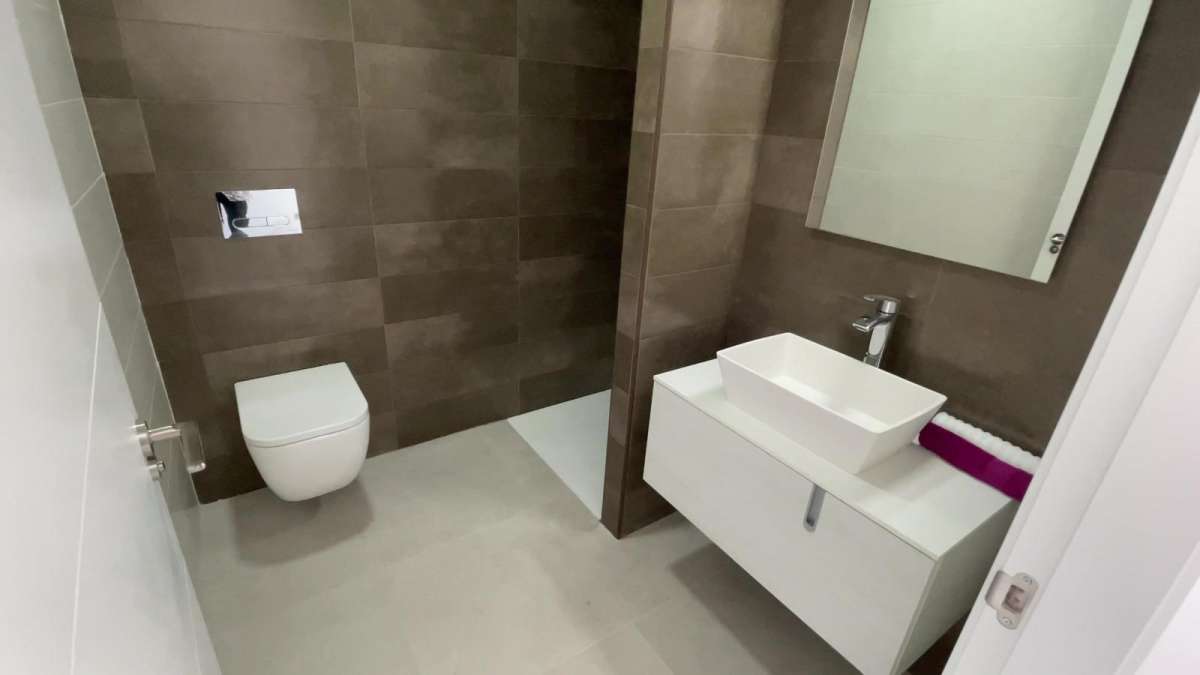 HOUSE FOR SALE, DAYA NUEVA