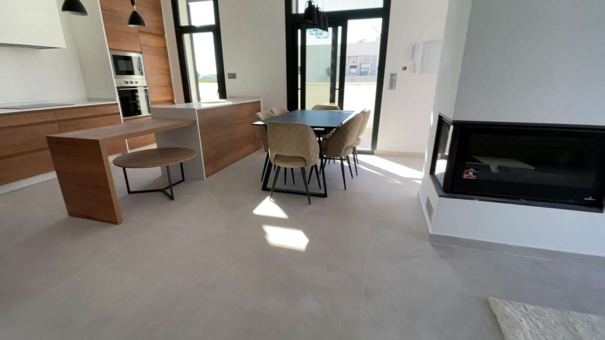 HOUSE FOR SALE, DAYA NUEVA