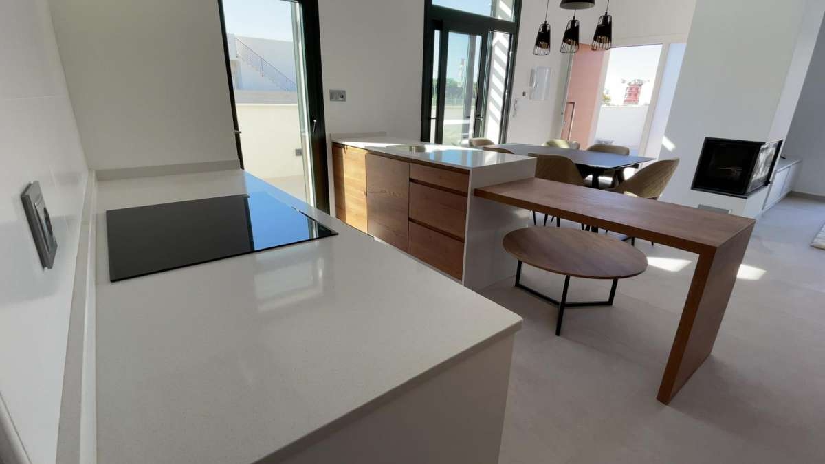 HOUSE FOR SALE, DAYA NUEVA