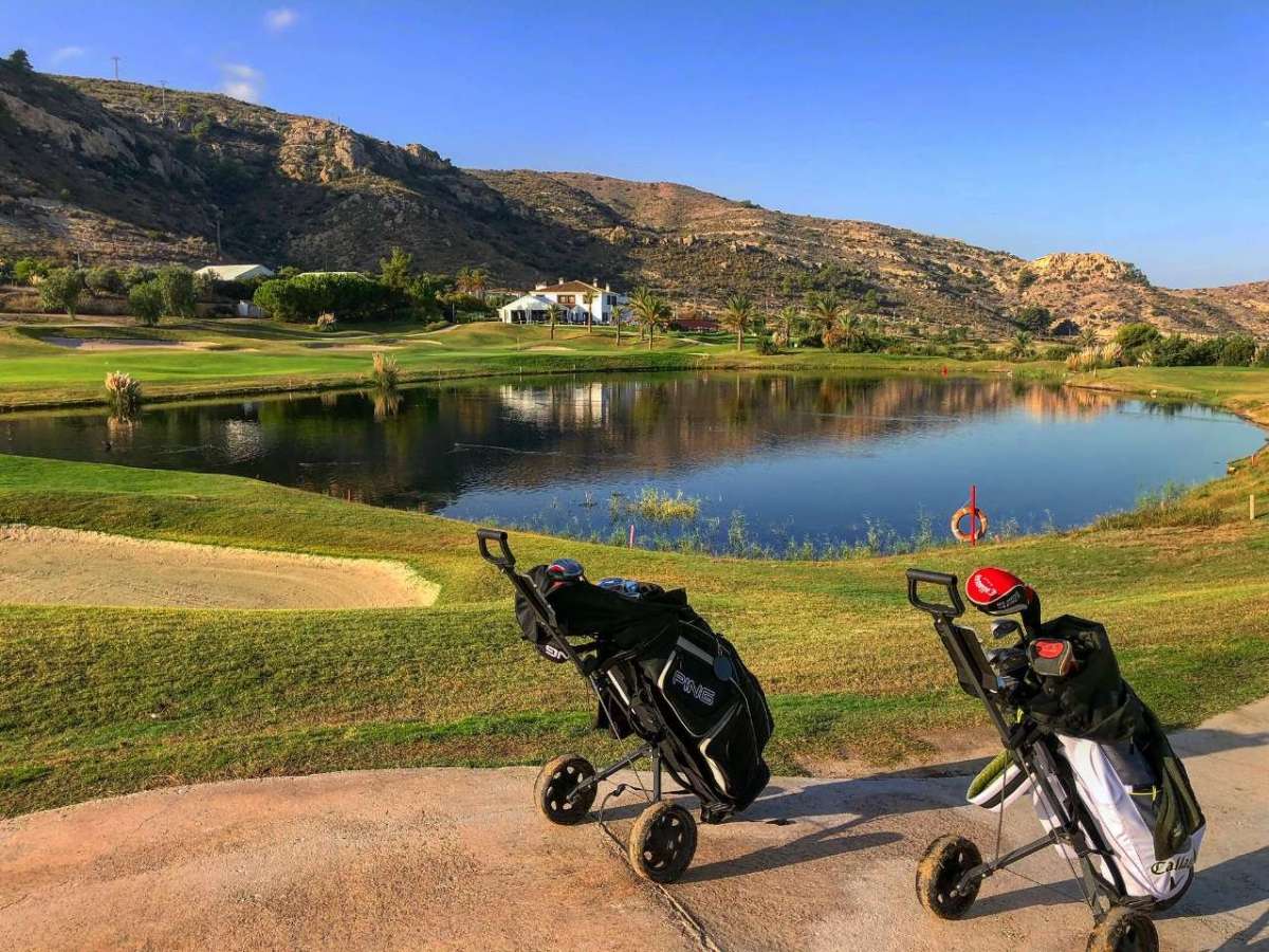 APARTMENT IN FONT DEL LLOP