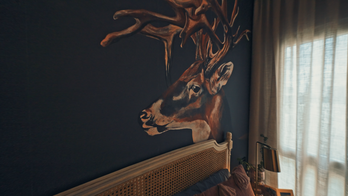 NEW VILLA WITH PRIVATE POOL AND LARGE GARAGE AVAILABLE IMMEDIATELY