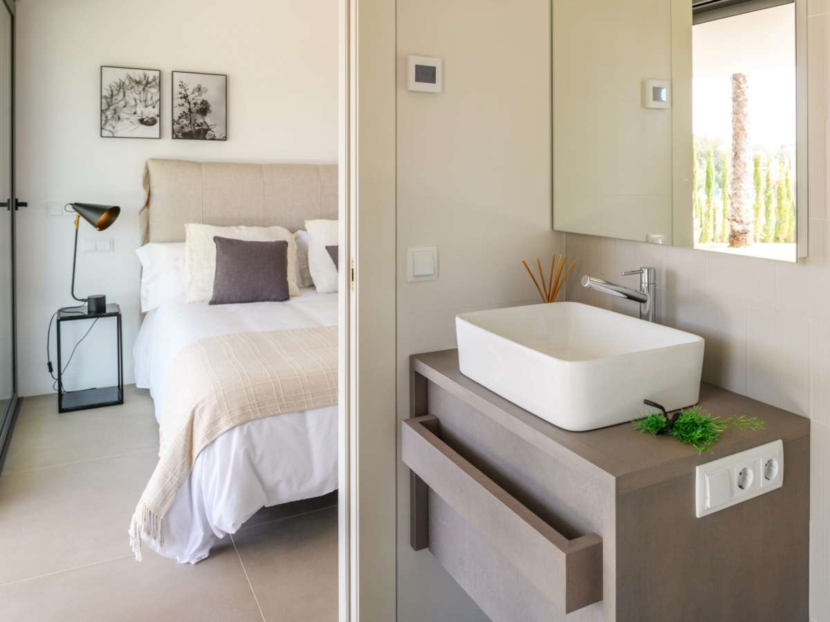 VILLA FOR SALE, ORIHUELA