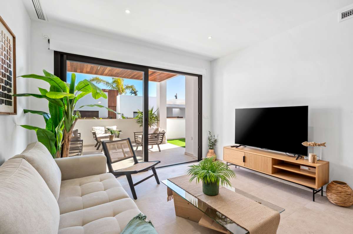 HOUSE FOR SALE, LOS ALCÁZARES