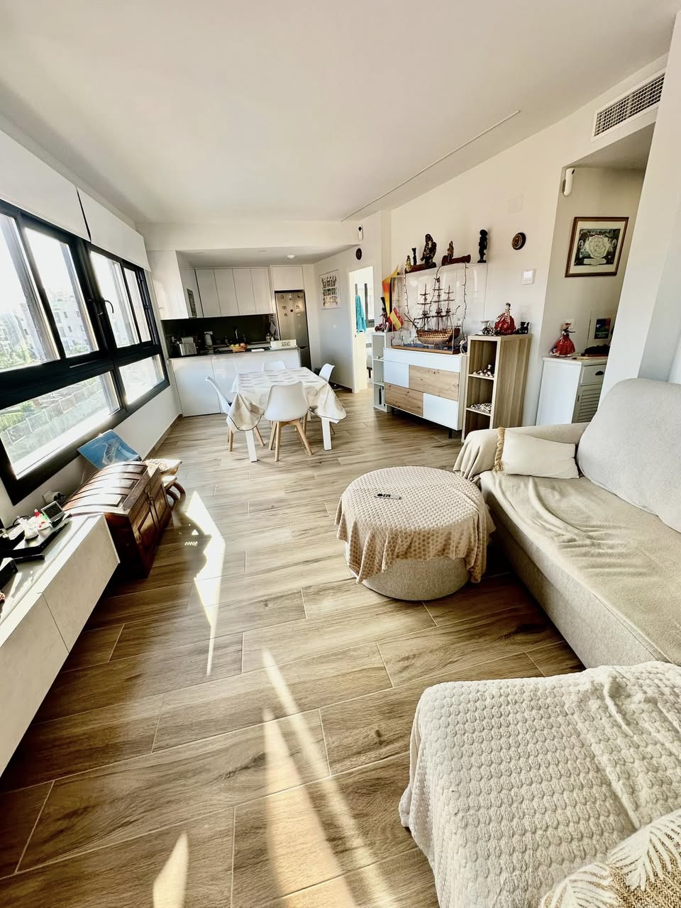 ALMOST NEW APARTMENT FOR SALE IN VILLAMARTIN