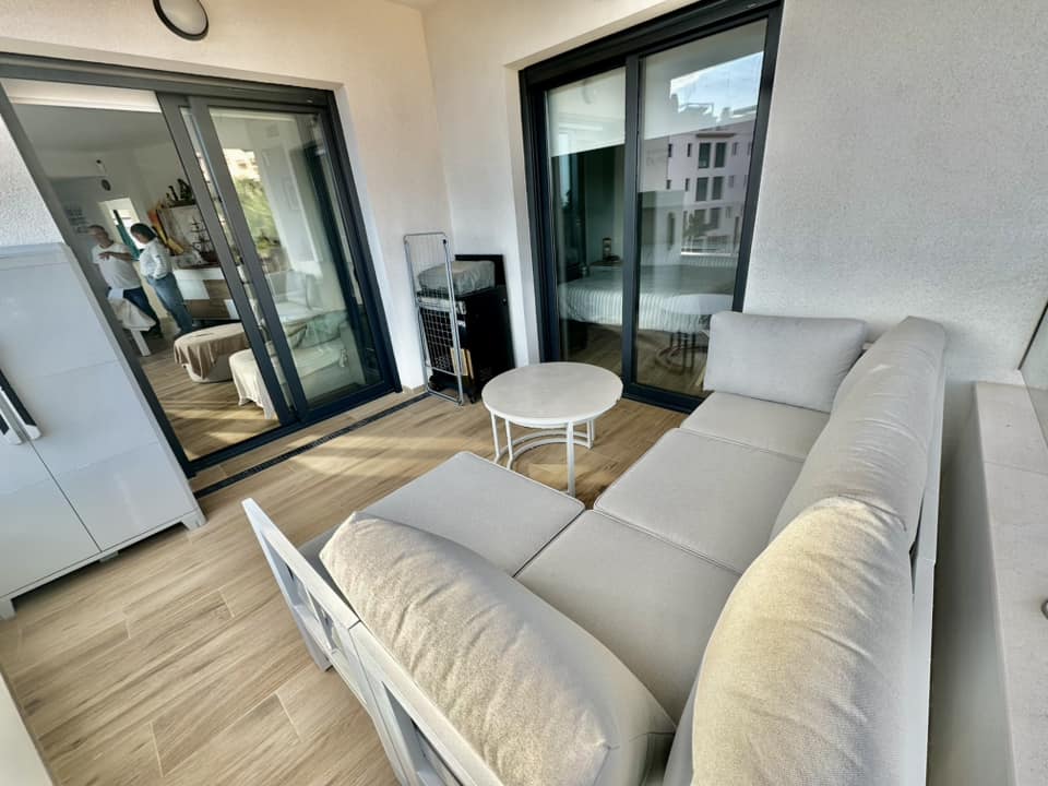 ALMOST NEW APARTMENT FOR SALE IN VILLAMARTIN