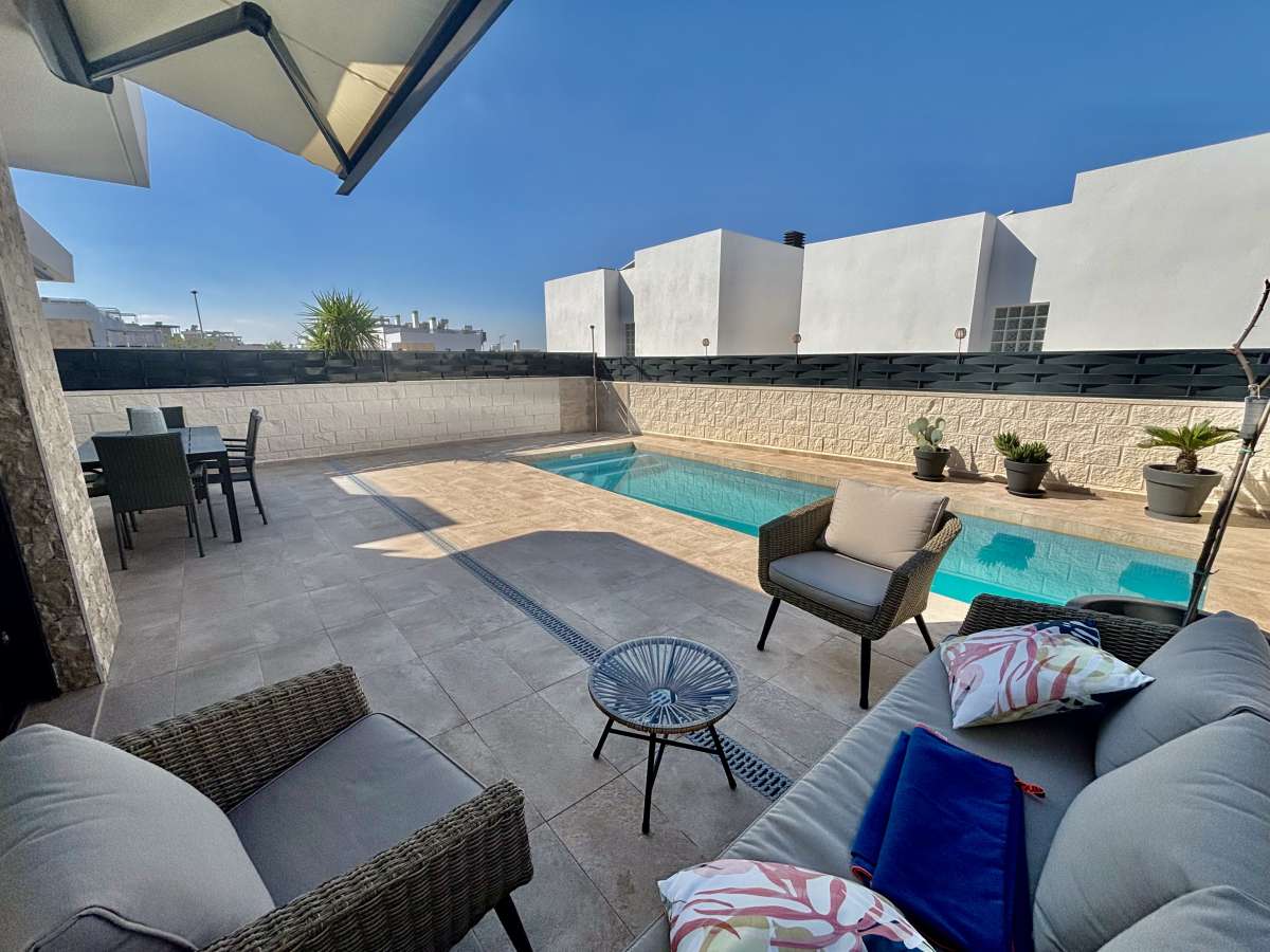 HOUSE FOR SALE, BENIJÓFAR