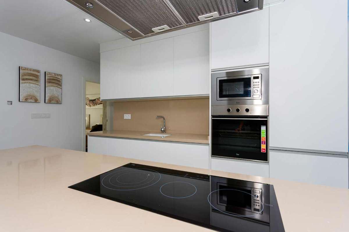 HOUSE FOR SALE, DAYA NUEVA