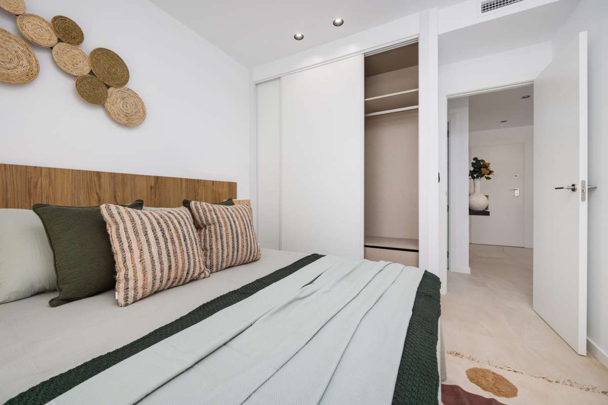 APARTAMENTO EN VENTA, LOS ALCÁZARES