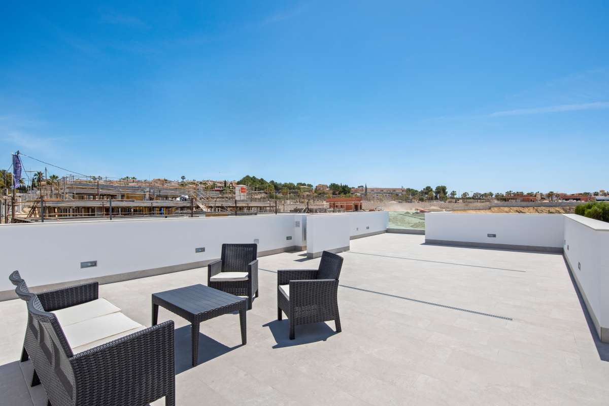 NEW VILLA FOR SALE AT GOLF LA FINCA IN ALGORFA