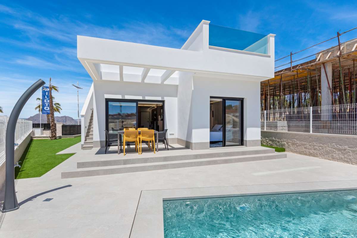 NEW VILLA FOR SALE AT GOLF LA FINCA IN ALGORFA