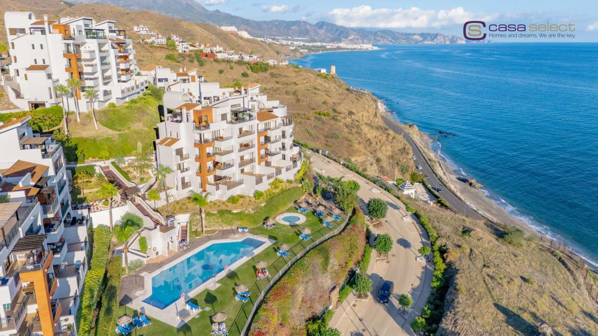 Pool & views