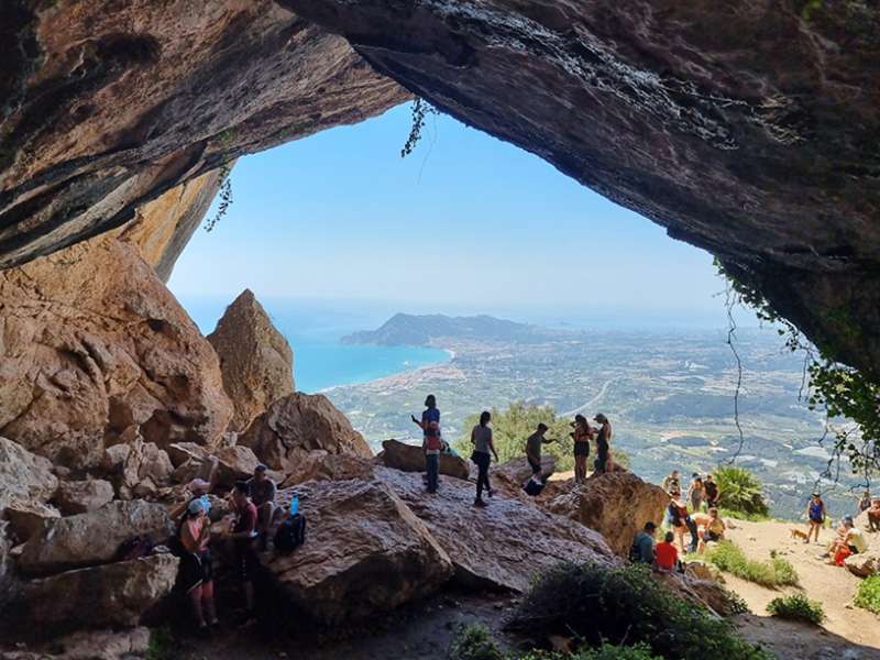 3-BEDROOM DUPLEX PENTHOUSES ON THE BEACHFRONT OF LA FOSSA BEACH IN CALPE