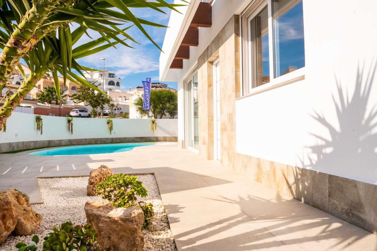 HOUSE FOR SALE, CIUDAD QUESADA