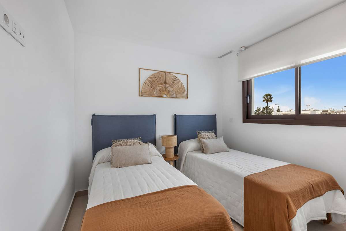 APARTMENT FOR SALE, LOS ALCÁZARES