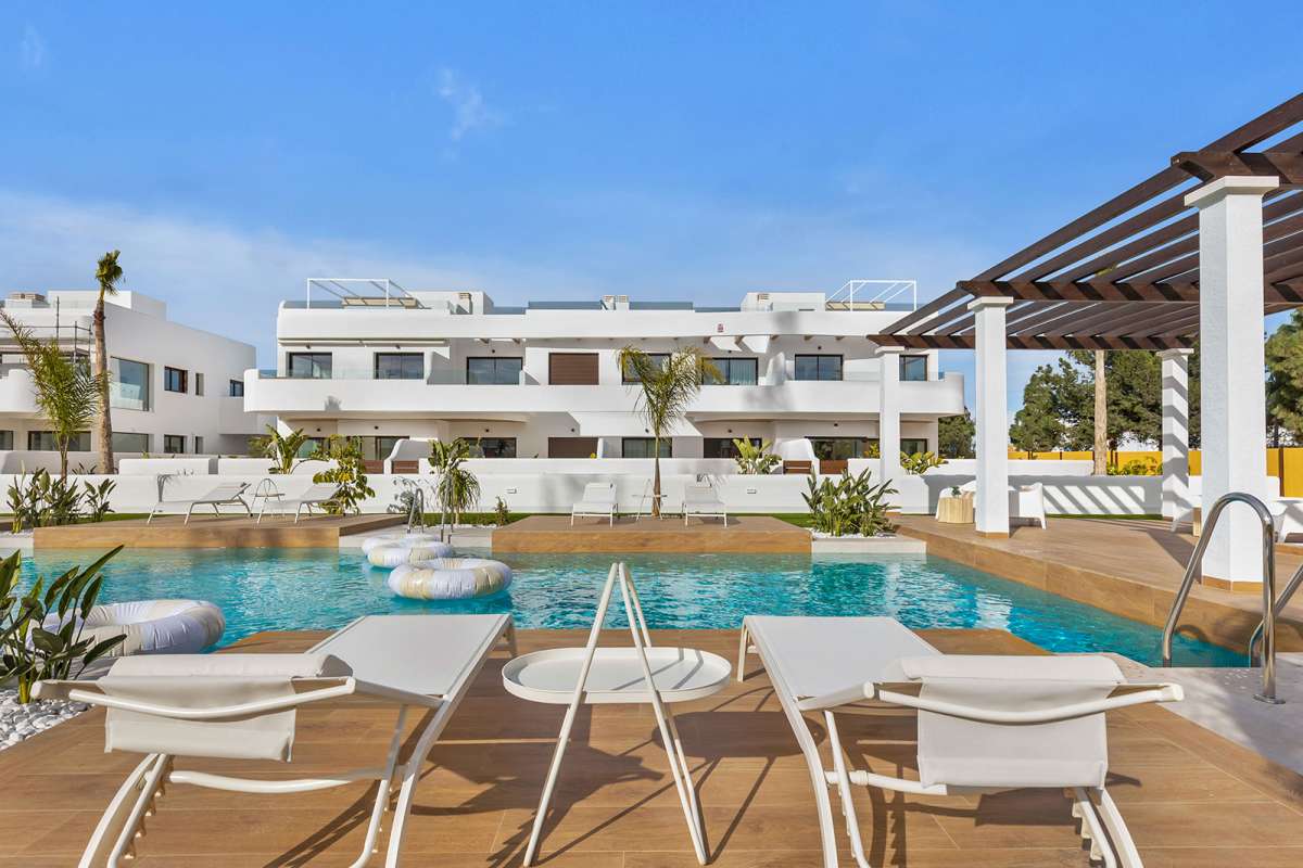 APARTMENT FOR SALE, LOS ALCÁZARES