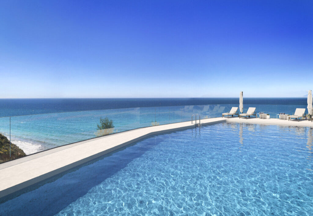 Pool & views