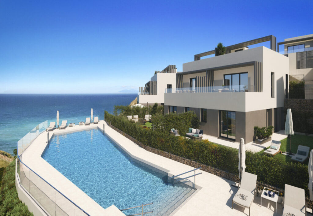 Pool & views