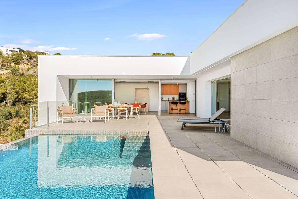 VILLA FOR SALE, BENITACHELL