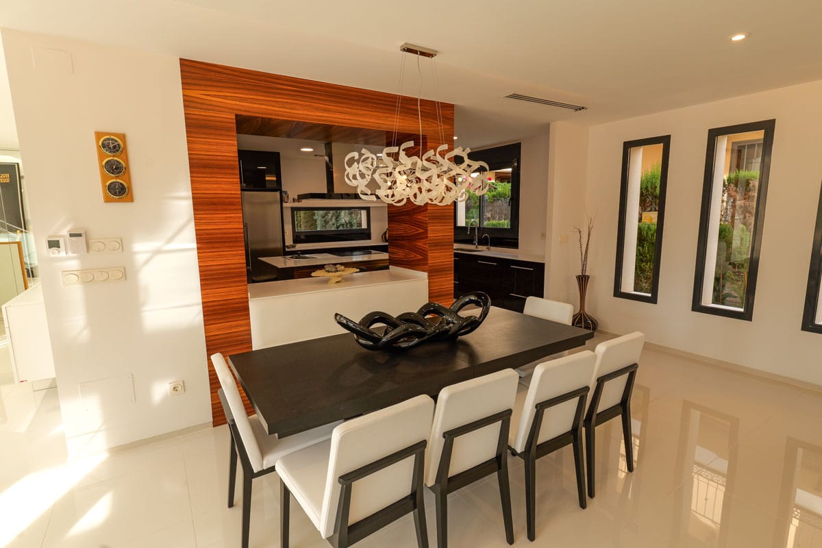 VILLA FOR SALE, TORREVIEJA