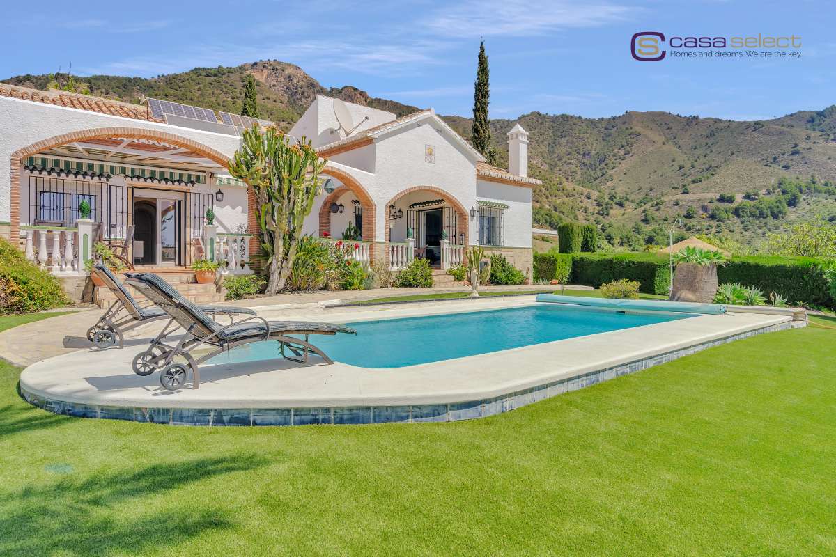 Pool & views