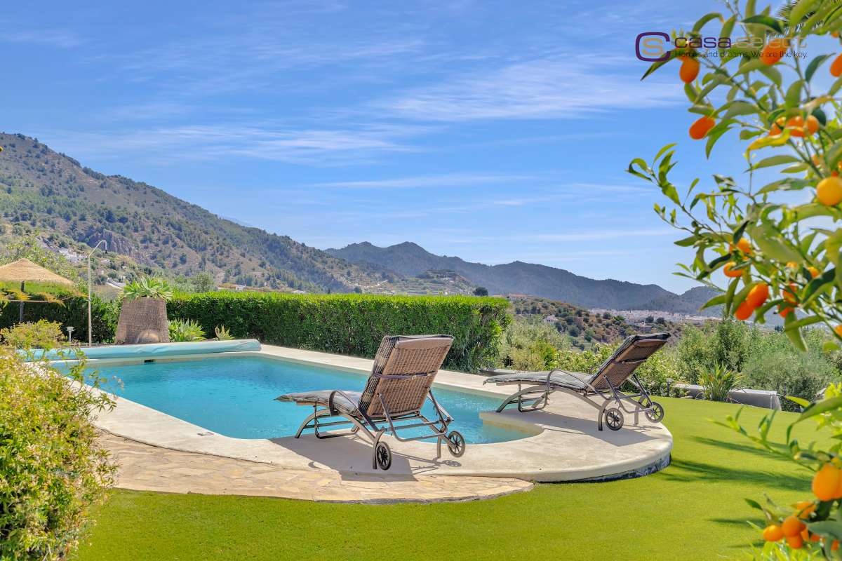 Pool & views