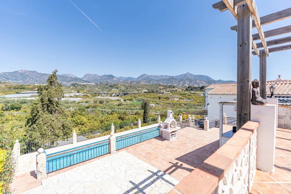 Pool & views