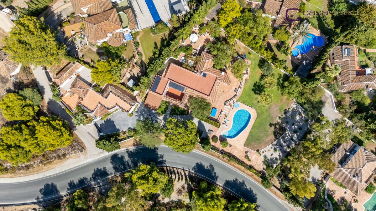 Pool & views