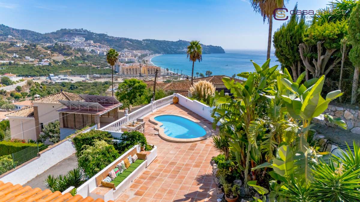 Pool & views