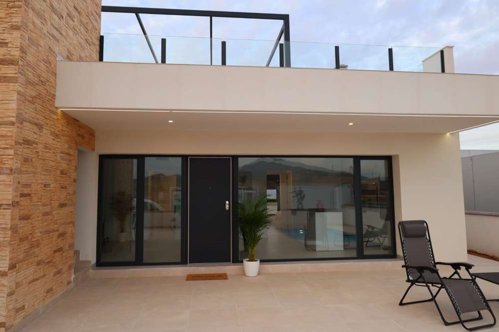 Exterior 1