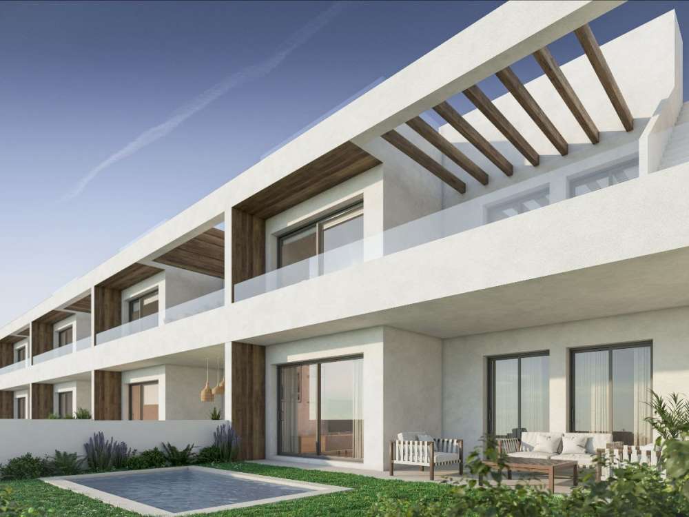 Exterior 1