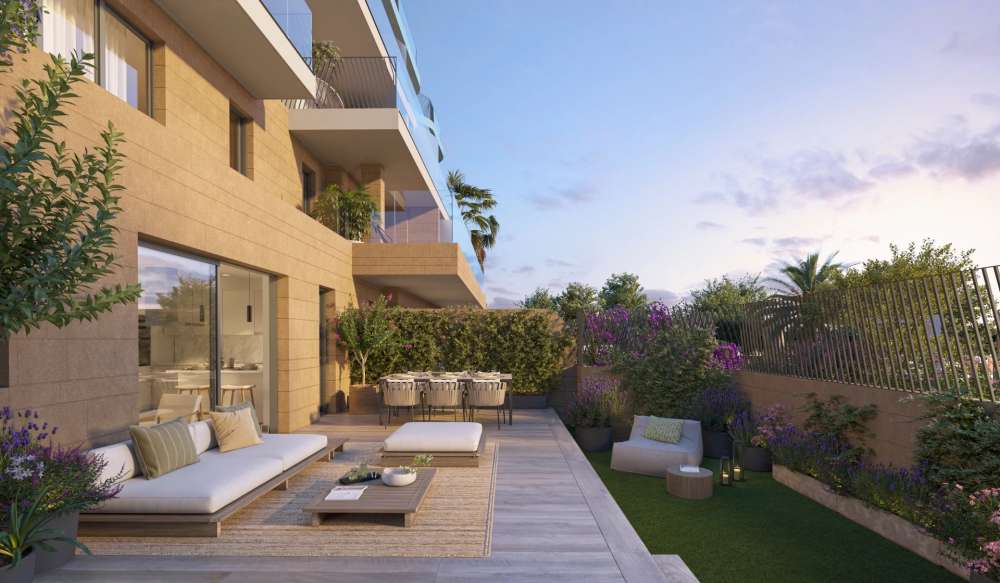 Exterior 1