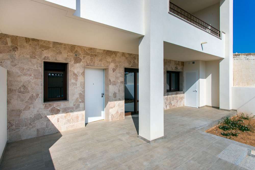 Exterior 1