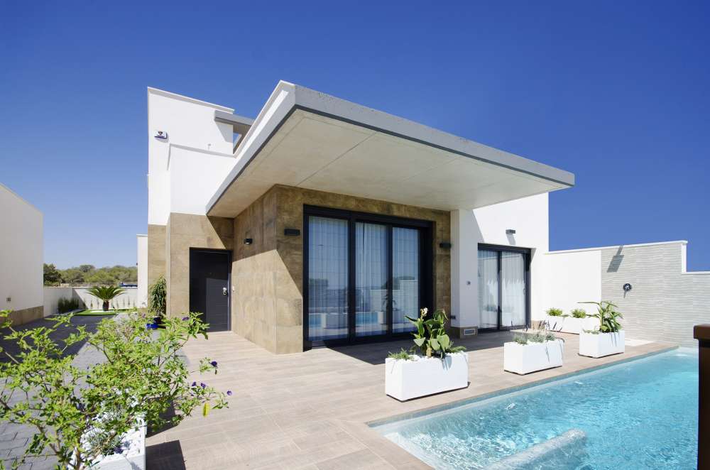 Exterior 1