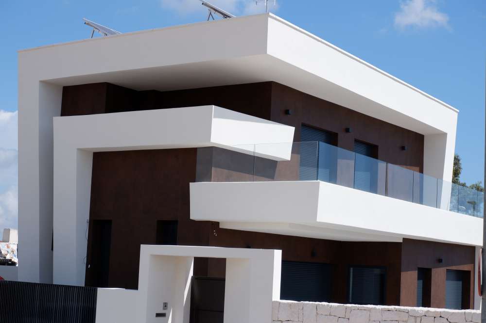 Exterior 1