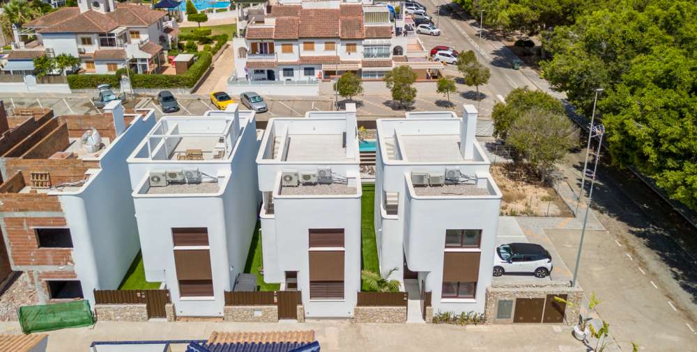 Exterior 1