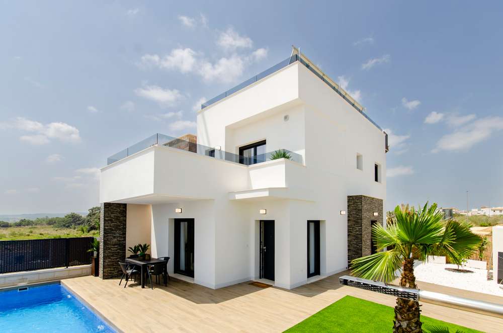 Exterior 1