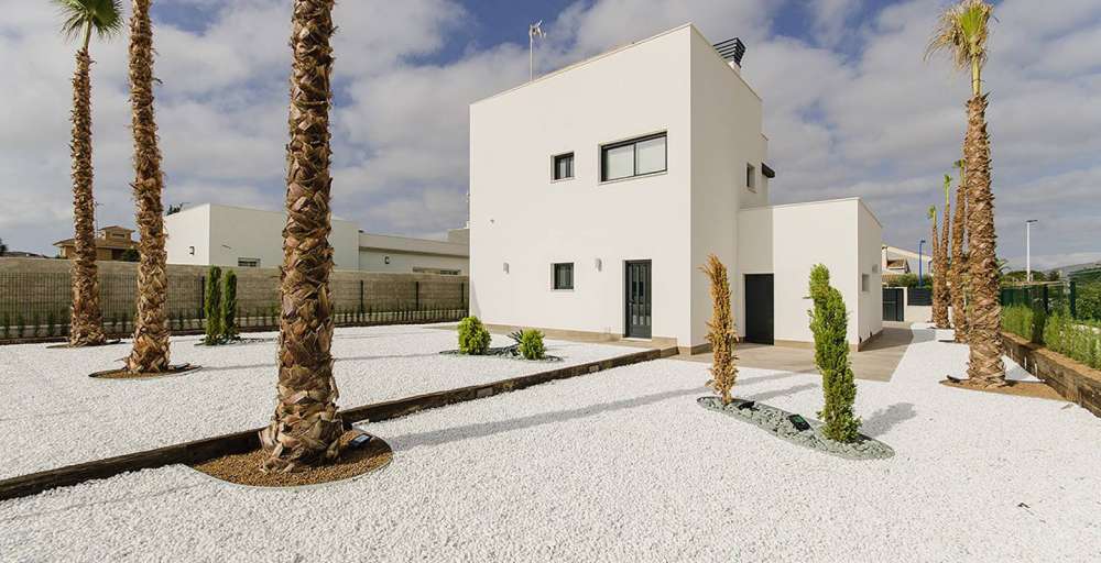 Exterior 1