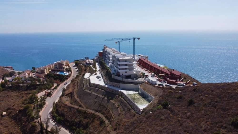 Exterior 1