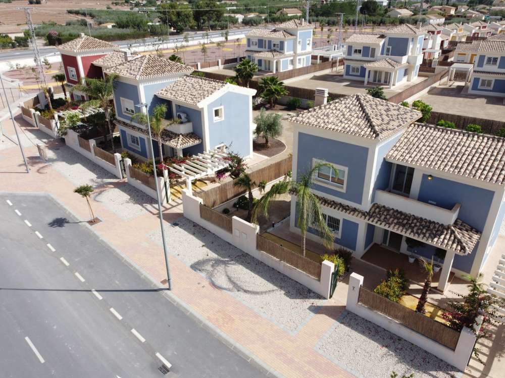 Exterior 1
