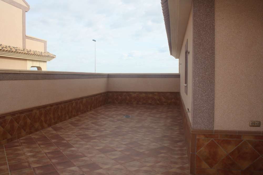 Exterior 1