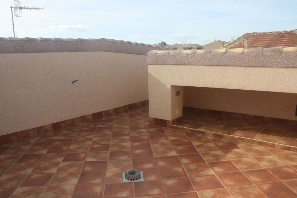 Exterior 1