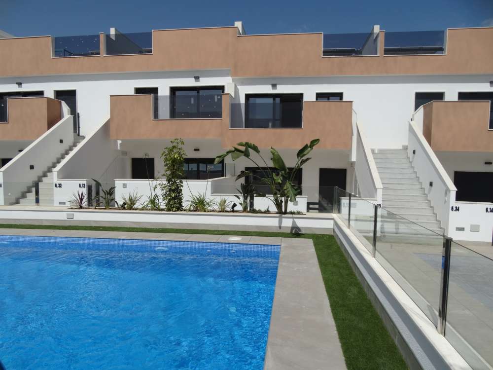 Exterior 1