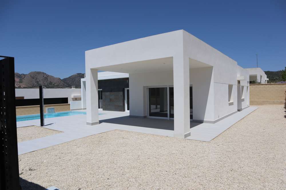 Exterior 1