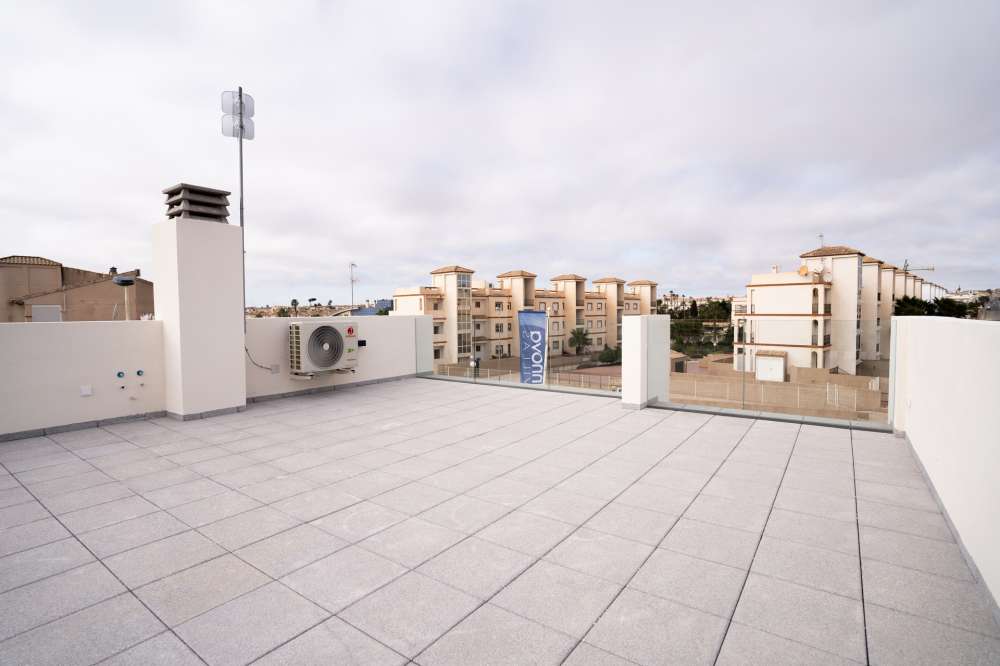 Exterior 1