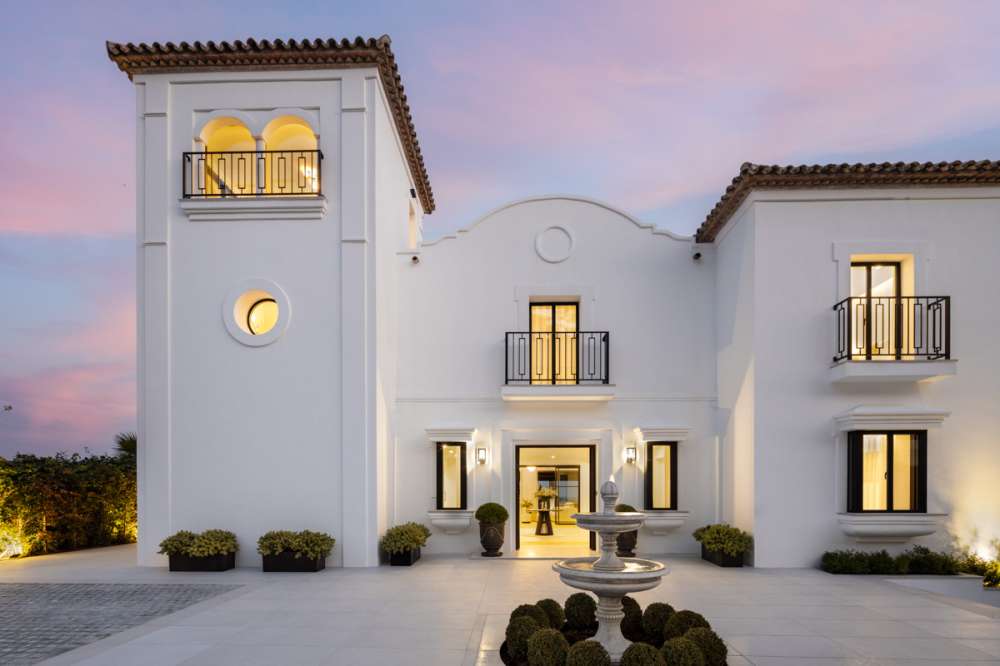Exterior 1