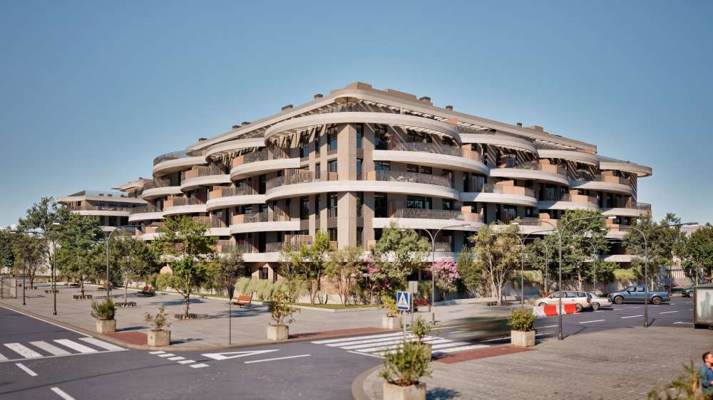 Exterior 1