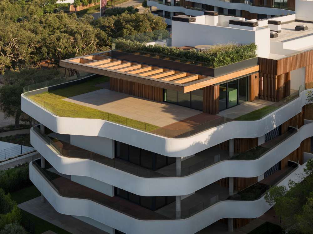 Exterior 1